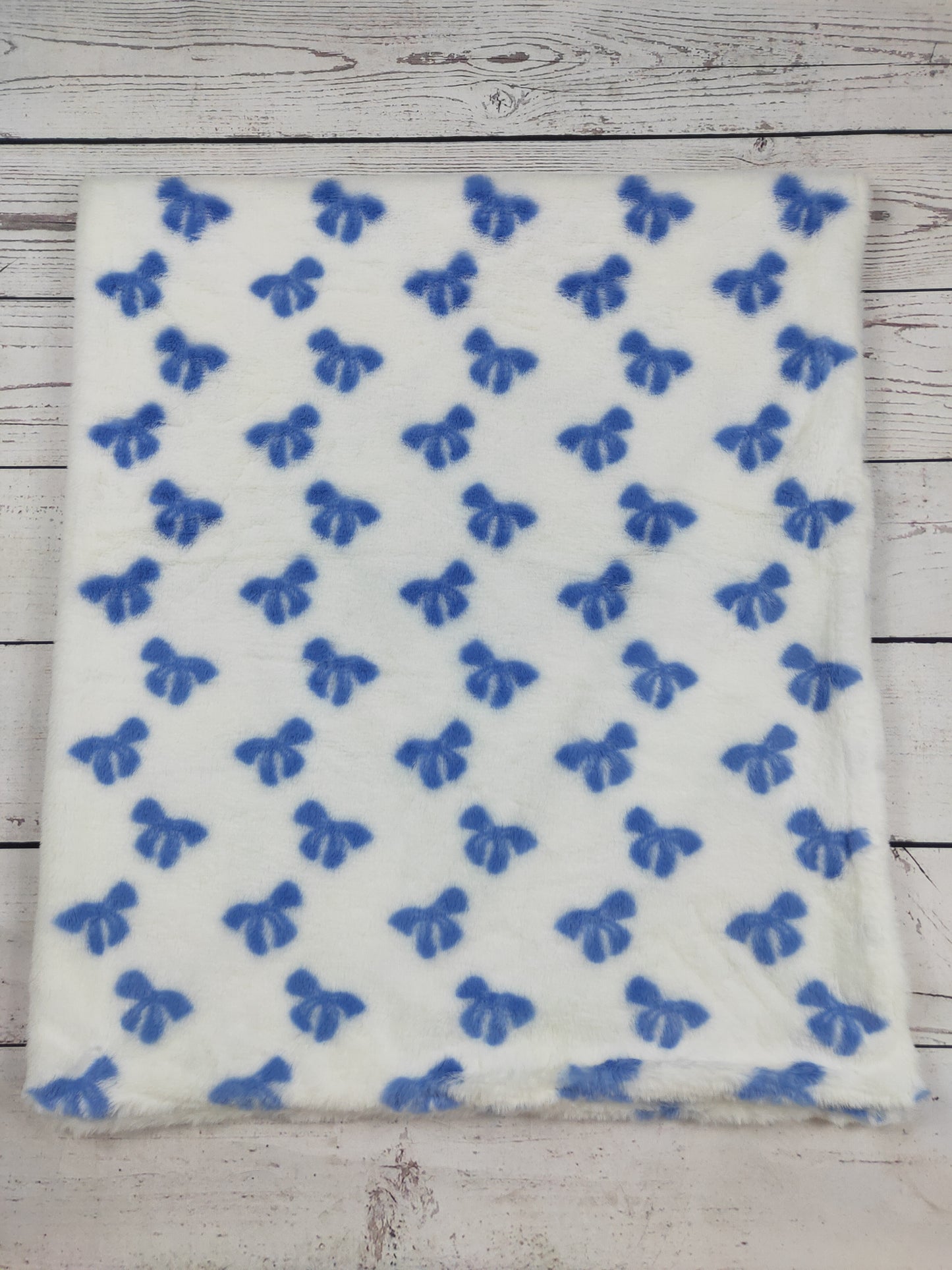Blue Bow Printed Baby Blanket