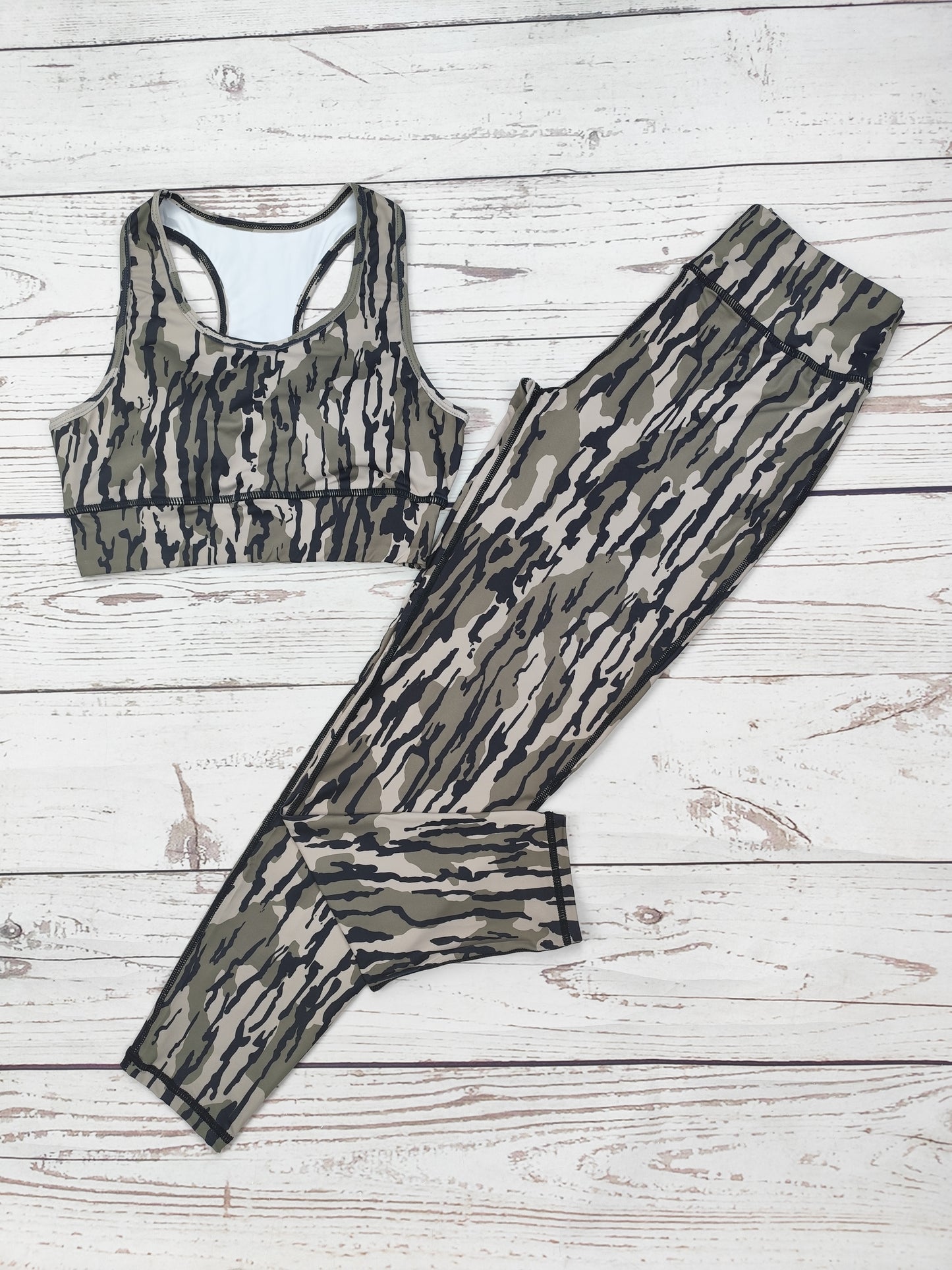 Camouflage Crop Top Leggings Activewear Set