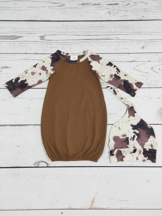 Brown Cows Printed Infant Babygown With Hat