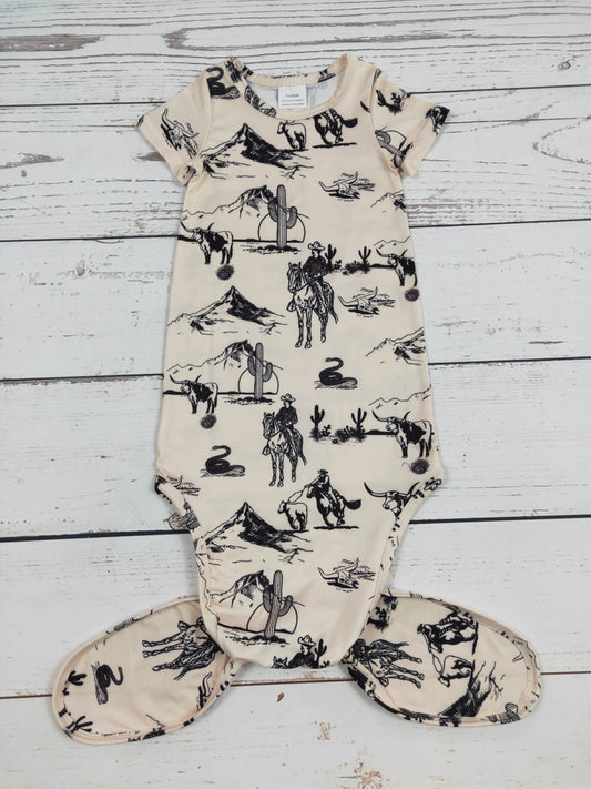 Rodoe Cactus Printed Western Infant Babygown